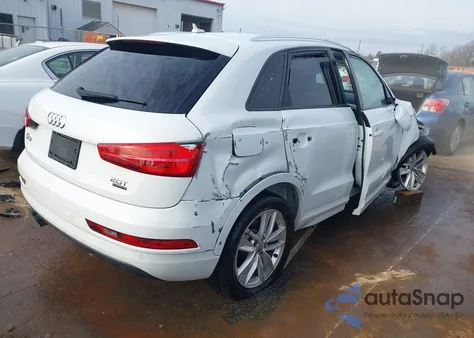 2018 Audi Q3 2.0T Premium/2.0T Sport Premium z USA, uszkodzony, nr VIN WA1ECCFSXJR009383